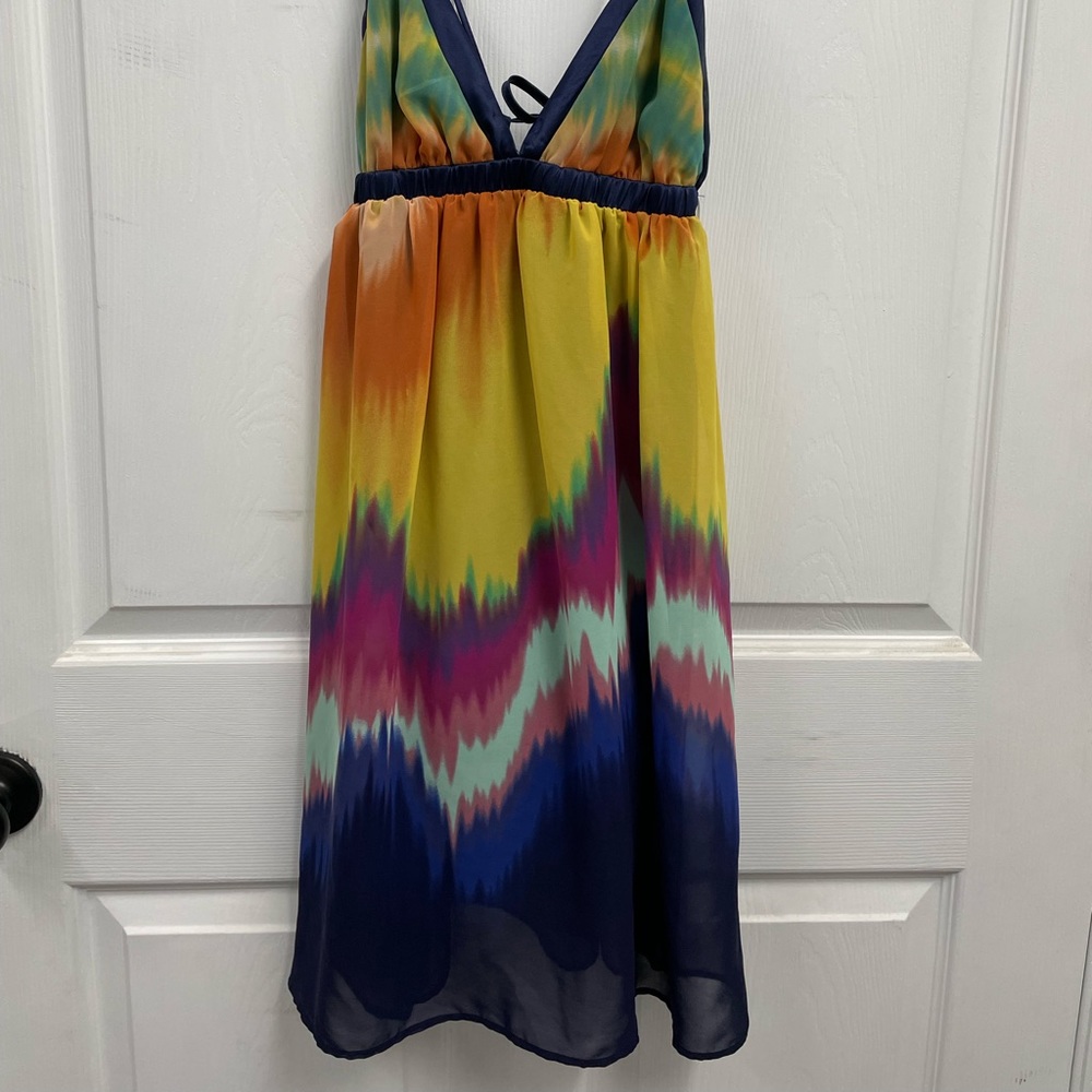 Dress - Picture 4 of 4